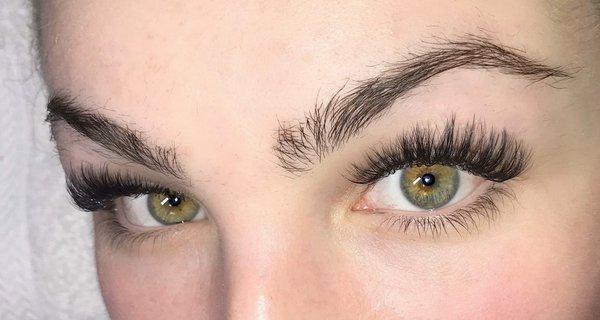 Textured Volume Lashes for density