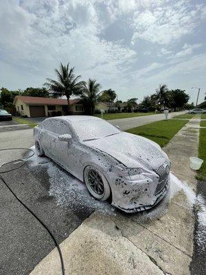 Every wash gets a foam bath!