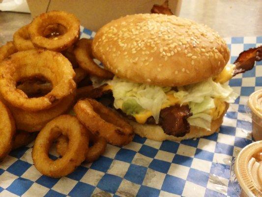 Bacon cheeseburger and onion rings