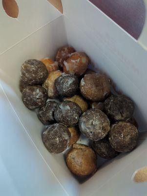 25 munchkins