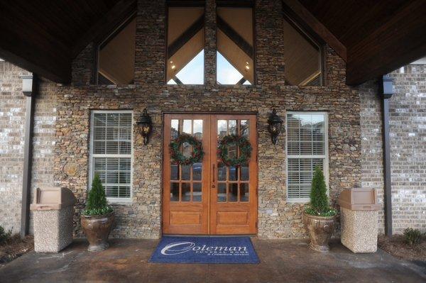 Front entrance to Coleman Funeral Home of Oxford