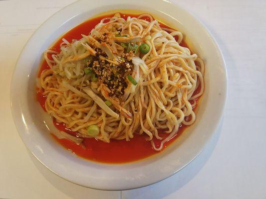 Shredded chicken cold noodles (cold noodles topped with chicken in sweet chilli sauce)