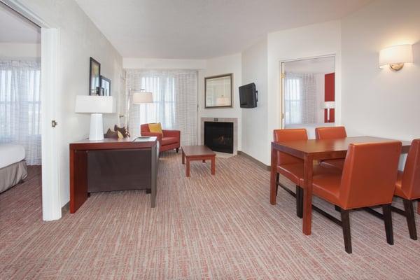 Perfect for vacationing families and girlfriend getaways, our Two Bedroom Suites offer two bedrooms and communal living space.