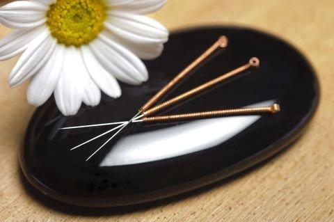 During treatment, needles are placed in acupuncture points that run along energy highways in the body. This balances Qi, or energy.