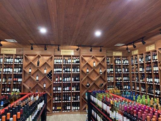 Planet liquor and wine Cellar in West Montoe