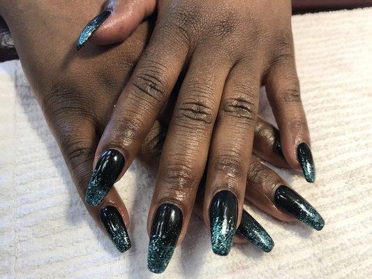 Black with glitter teal ombré! By Jennie Nguyen