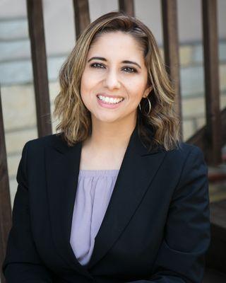 San Antonio pediatric dentist Dr. Flor Moreno Helotes Pediatric Dentistry & Orthodontics