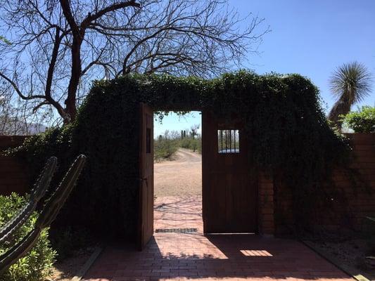 Entrance to Desert Trails B &B