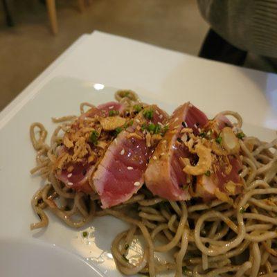 Seared tuna