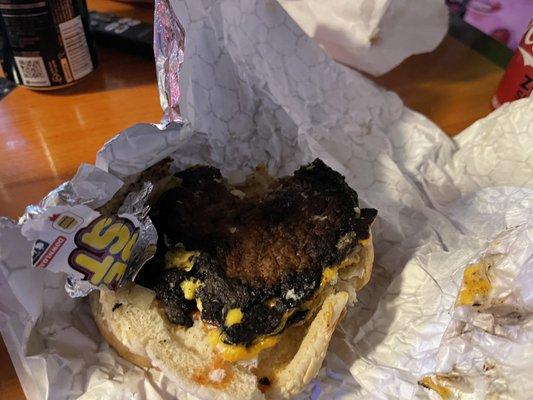 Mr. Beast Burgers $104 dollars through door dash for 5 burgers a grilled cheese and chicken sandwich. Everything was burnt... . Don't do it!