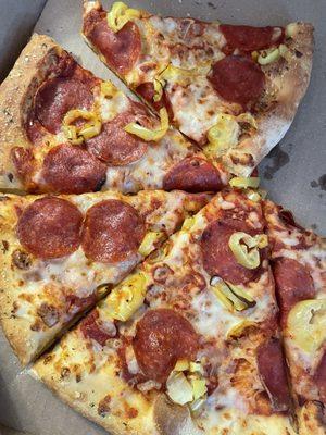 Pepperoni and Banana Pepper Pizza .