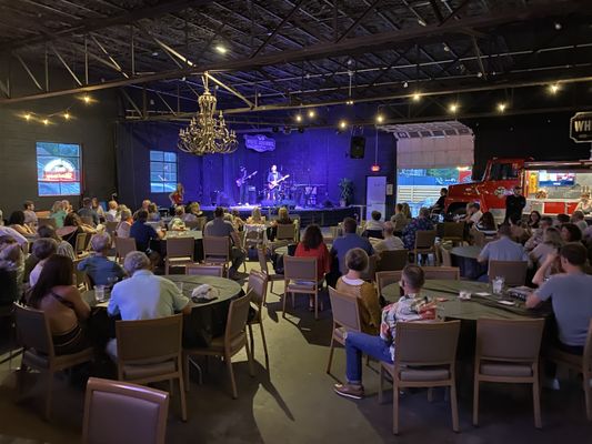 Eric Hutchinson playing at the White Squirrel Brewery