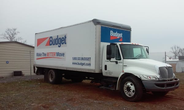 24" and. 26"  Truck with ramp and lift gate (diesel)