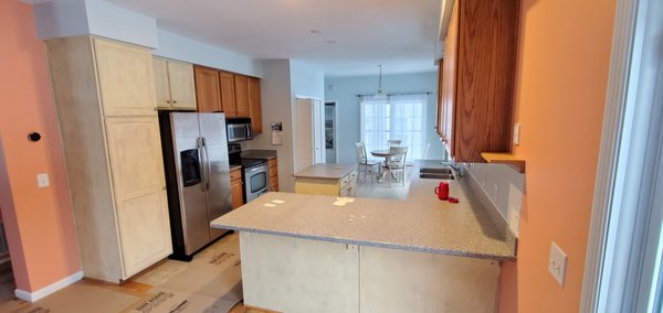 Kitchen Remodel (Before)