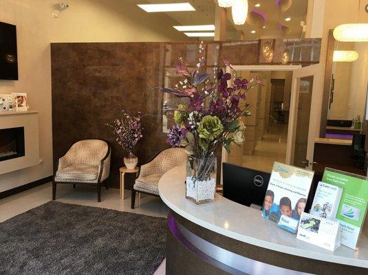 Lincoln Shine Dental waiting room