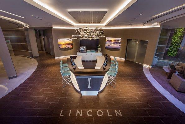 LIncoln Experience Center Newport Beach, CA
 (c) Cityscape Architects