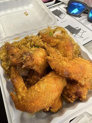 Chicken wings with shrimp fried rice