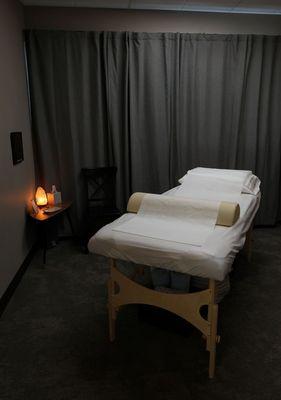 Treatment room, heated table