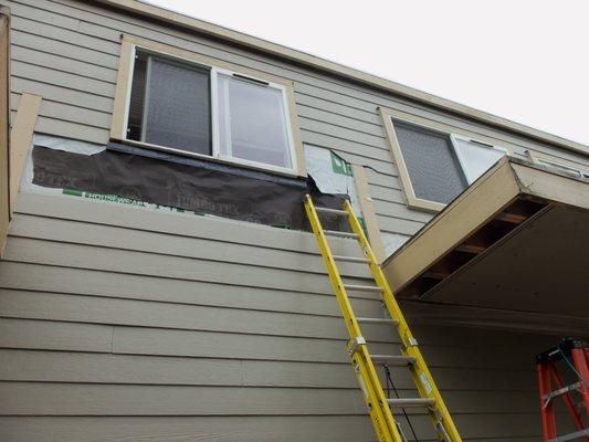 Moisture intrusion investigation.  exterior leak on window interface, with building envelope detected.