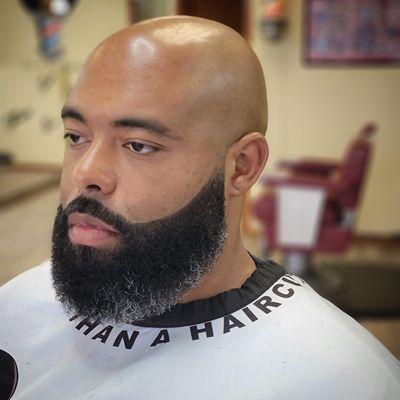 Hydrotherapy bald head with beard grooming