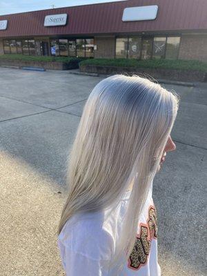 All over blonde and toned (After)