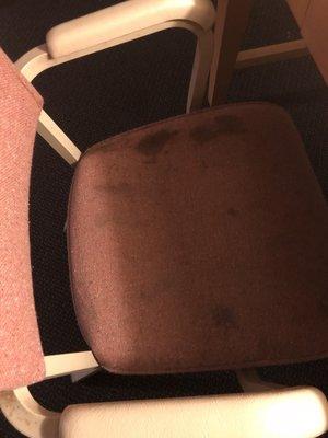 Disgusting chair needs to be thrown away