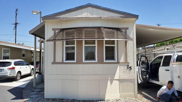 Bay window aluminum awning