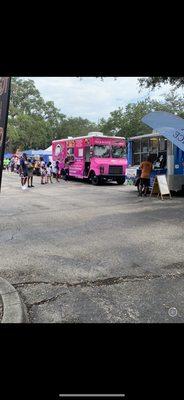 Over 10 food trucks!