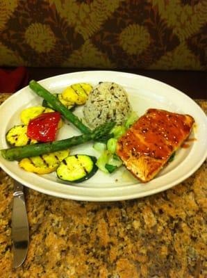 Grilled salmon with wild rice