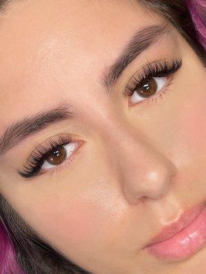 THE FAUX EFFECT -- CLASSIC LASHES