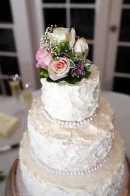 The cake topper matched my bouquet and the bridesmaids'