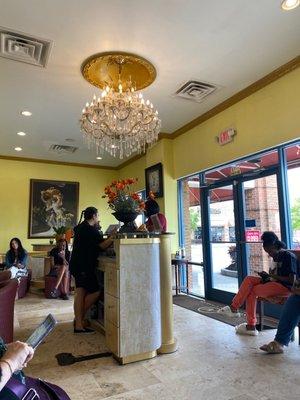 I love how beautiful the entrance way and reception area looks! If you're going to do self love/pampering...do it in style