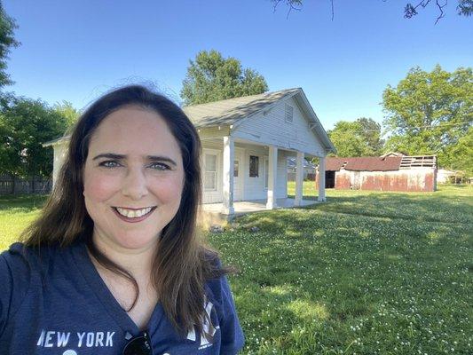 Sarah at Mickey's childhood home!