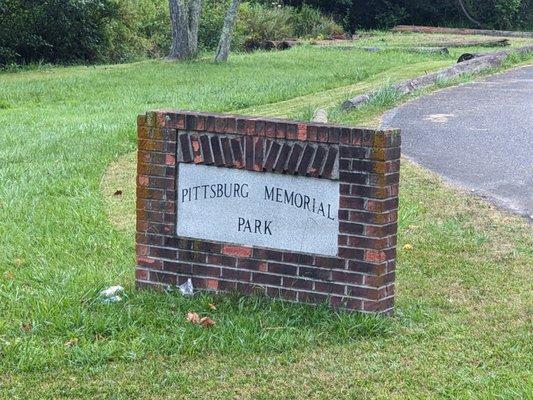 Pittsburg Memorial Park, London (KY)