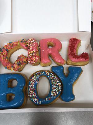 Gender reveal for customer  Place an order to get the donuts letter for any events.