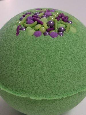 Passion Flower Bath Bomb