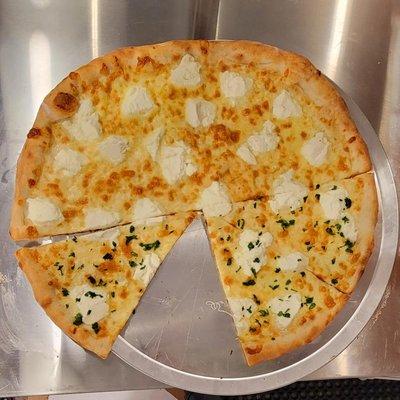 White cheese pizza