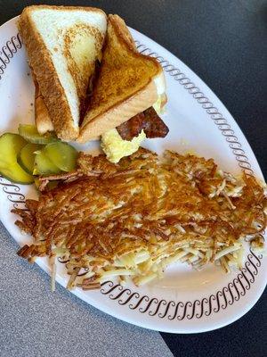 Bacon Egg & Cheese Sandwich w/plain hashbrowns