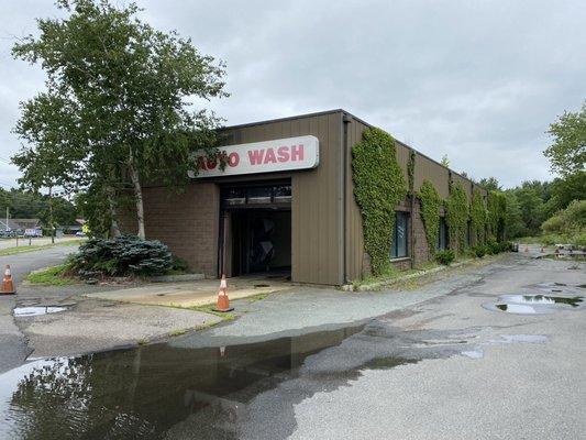 Drive thru car wash