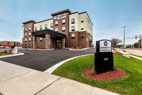 Welcome to the Cobblestone Hotel & Suites - Stevens Point!