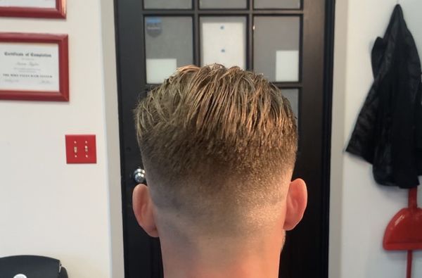 Men's straight edge bald fade