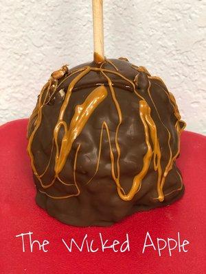 Turtle Apple with salted Caramel drizzle