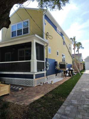 old house downtown st aug needing a face lift to look pretty again