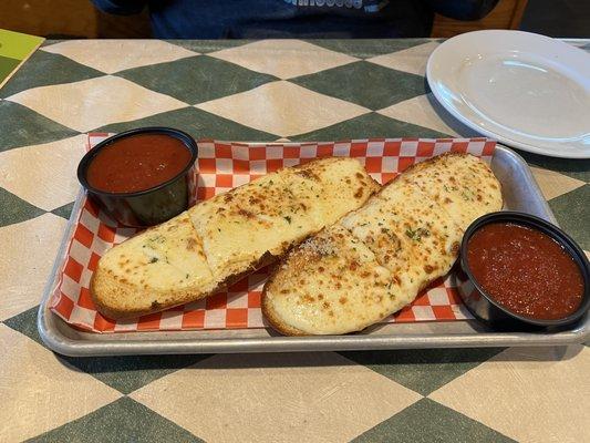 Cheesy garlic bread