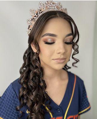 Full makeup glam and hairstyle for quinceañera