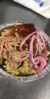 Pernil con mangu