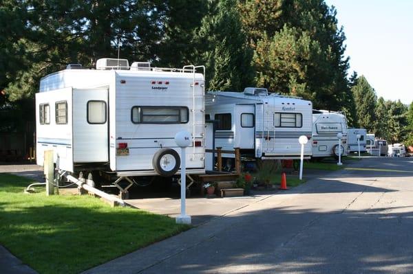 Rolling Hills Mobile Terrace & RV Park RV's