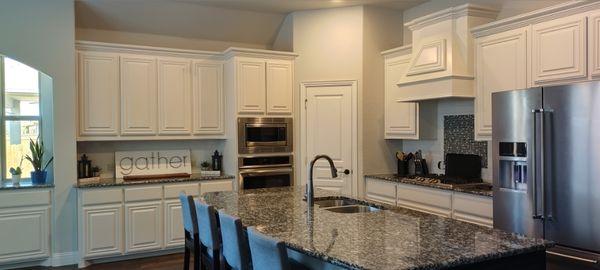 Kitchen Cabinets
Counter tops