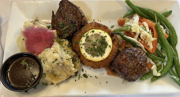 Filet with crab cake