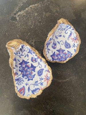 Oyster Decoupage